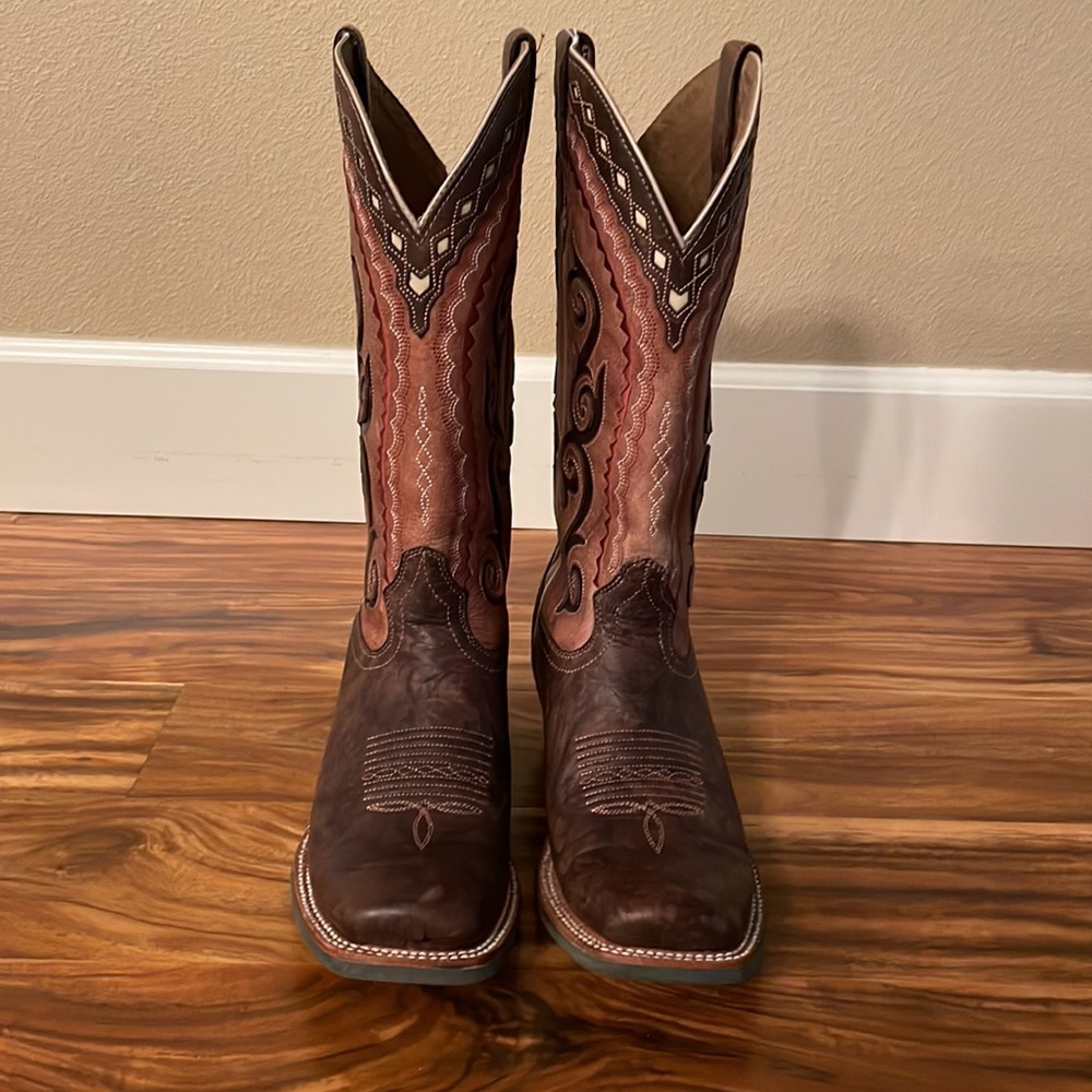 Ariat Cowtown Cutter Women’s Cowboy/Cowgirl Boots size 9.5